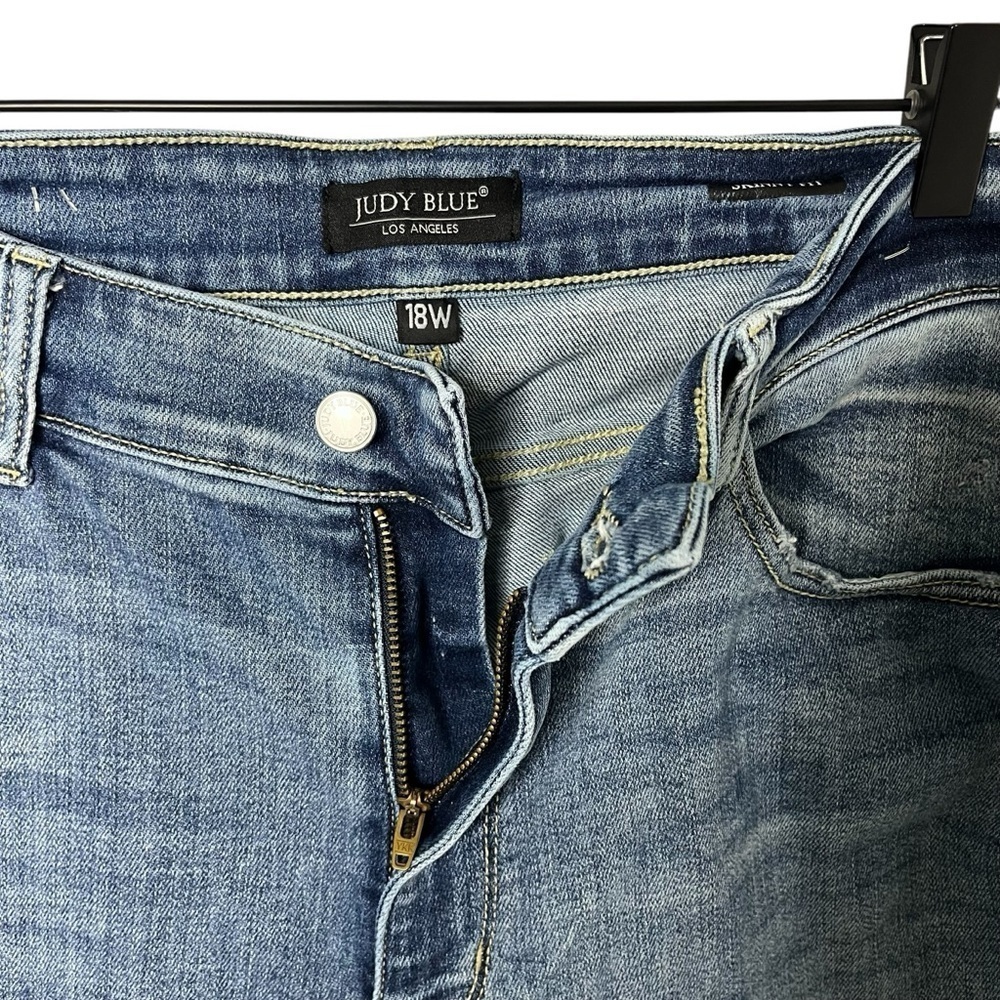 Judy Blue Skinny Fit Cropped Jeans Size 18W 5 Pocket - Picture 3 of 6